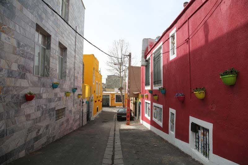 کوچه رنگی؛ بارقه ای از نوشدن محله های فرسوده در کرج/ هویت بخشی و بازآرایی محله اوقافی ‌های رجایی شهر + تصاویر
