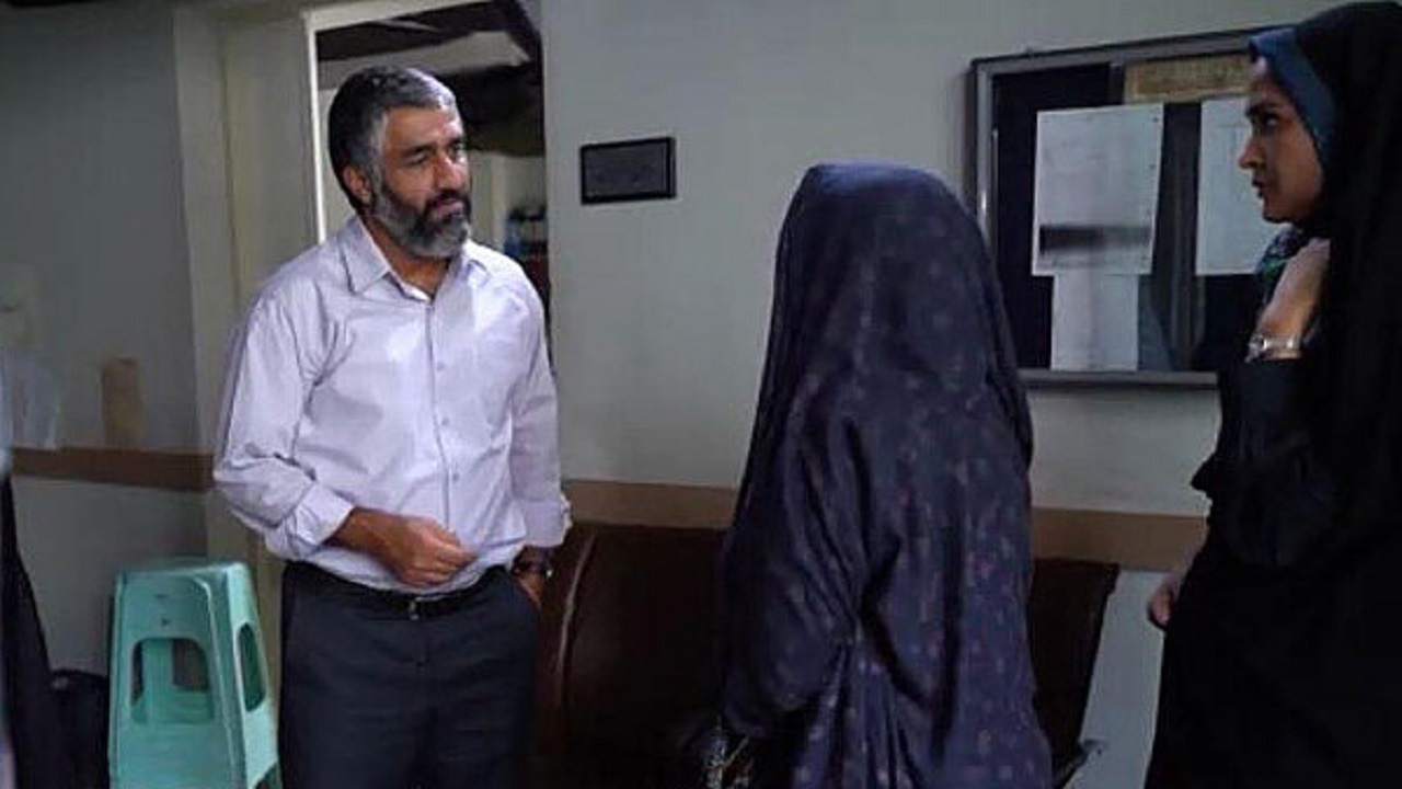 رونمایی از دو فیلم اجتماعی در دومین روز جشنواره فجر/ آیا پژمان جمشیدی با «علف‌زار» گل می زند؟