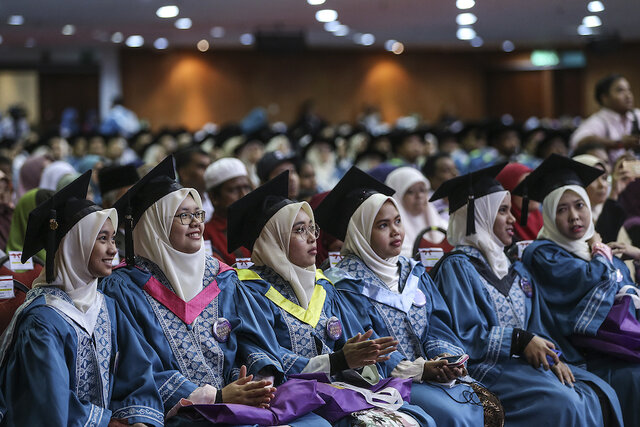 ترک تحصیل، معضل کرونایی دانشگاه‌های مالزی شده است