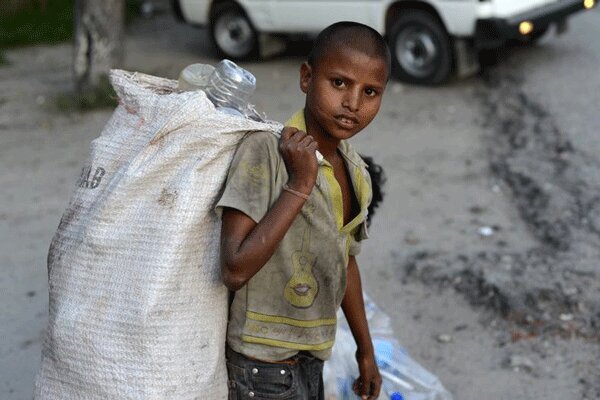 حدود نیمی از کودکان کار و خیابان البرز ترک تحصیل کرده‌اند