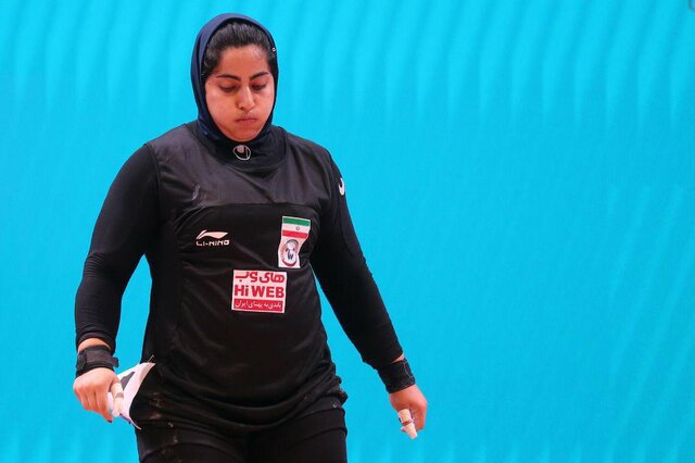 دختر وزنه‌ بردار ایران المپیک را از دست می‌ دهد؟