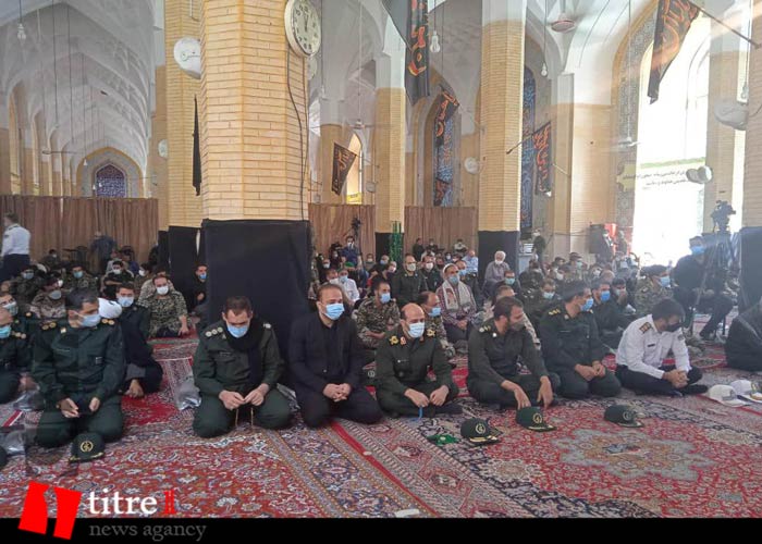 فرمانده سپاه البرز در حاشیه نماز جمعه کرج از قهرمانان پارالمپیک تجلیل کرد