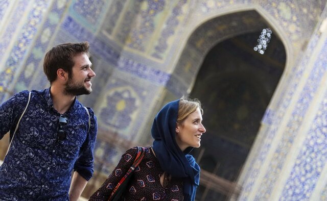 هر گردشگر چه مقدار برای ایران پول می‌آورد؟