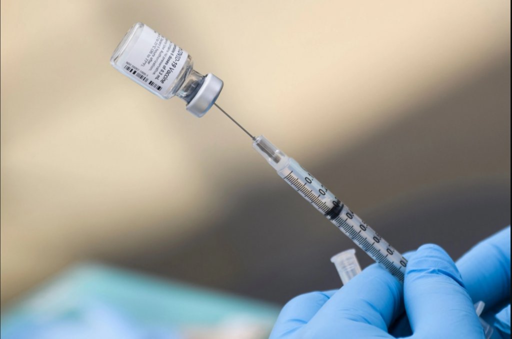 واکسن کرونا پولی نخواهد شد/ تعیین تکلیف سخنگوی ستاد ملی کرونا