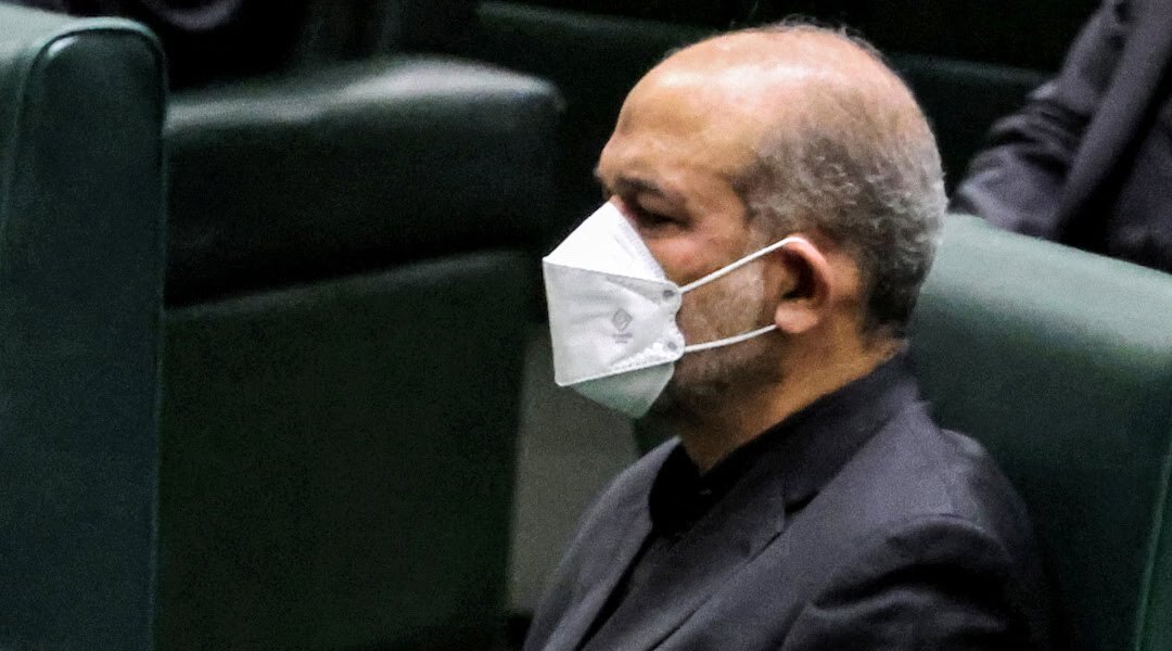 وزیر کشور اعلام کرد: با خاطیان ورزشگاه مشهد برخورد می‌ شود