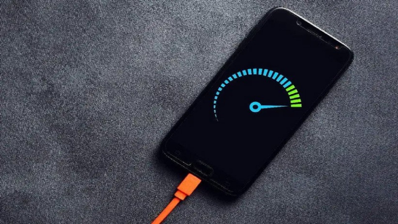 ۶ دلیلی که باعث می‌شوند باتری گوشی خیلی سریع خالی شود