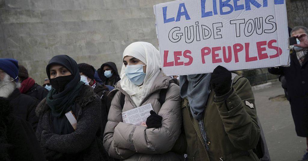 تشدید اسلام‌ هراسی و اقدام ضد اسلامی در فرانسه