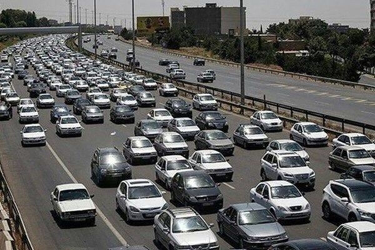 ترافیک سنگین در آزادراه قزوین-کرج-تهران و پل فردیس در گرمدره
