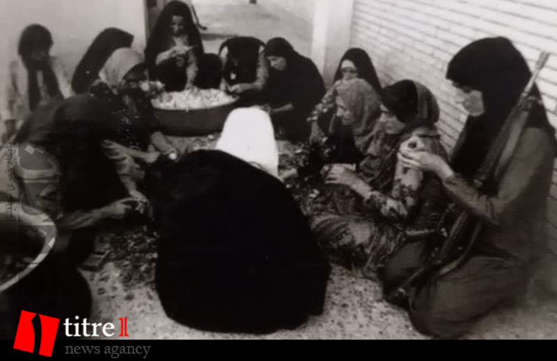 وقتی زنان انقلاب ۵۷ کرج پیش‌مرگ غذای رزمندگانِ جبهه و جنگ شدند