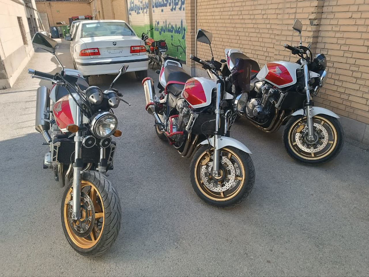 سه دستگاه موتور سیکلت سنگین قاچاق در فردیس کشف شد