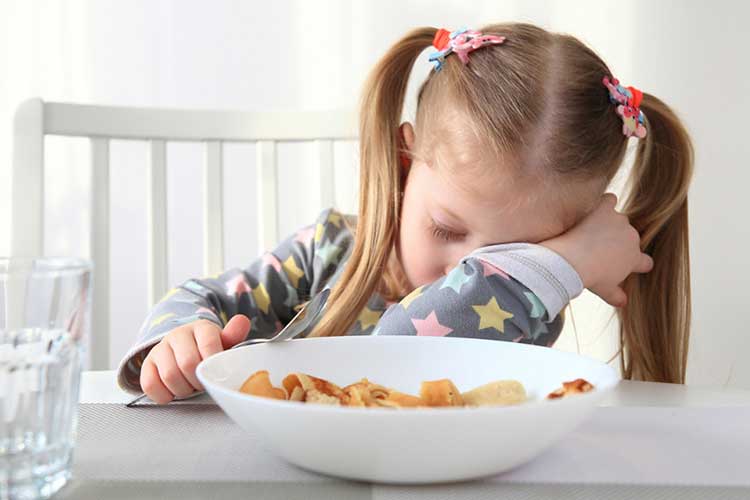 چگونه عادات غذایی صحیح را در کودکمان ایجاد کنیم