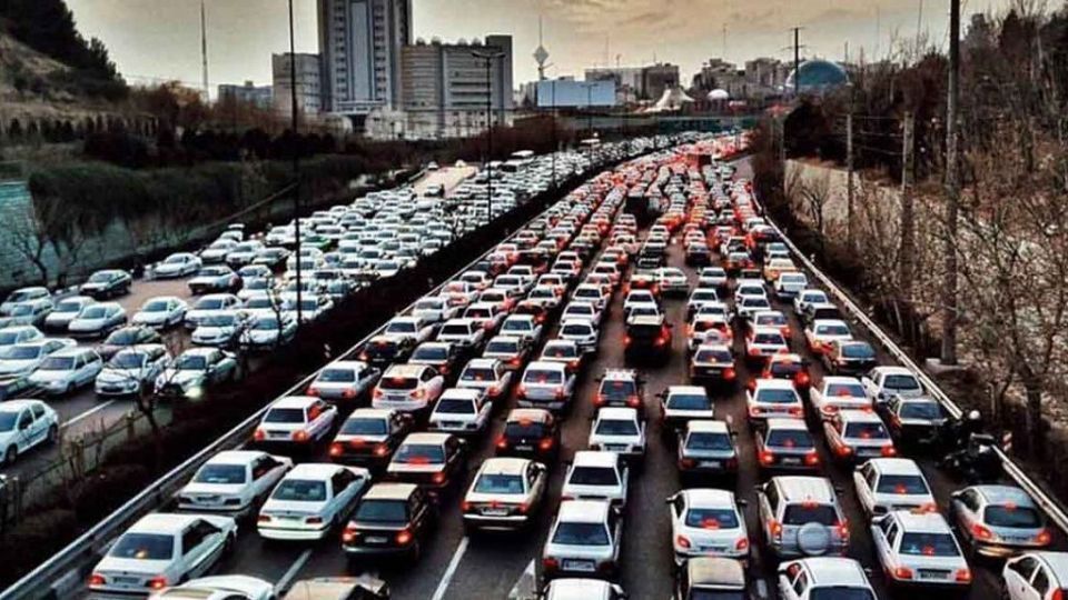 جاده چالوس-کرج یکطرفه شد/ منع تردد از آزادراه تهران-شمال