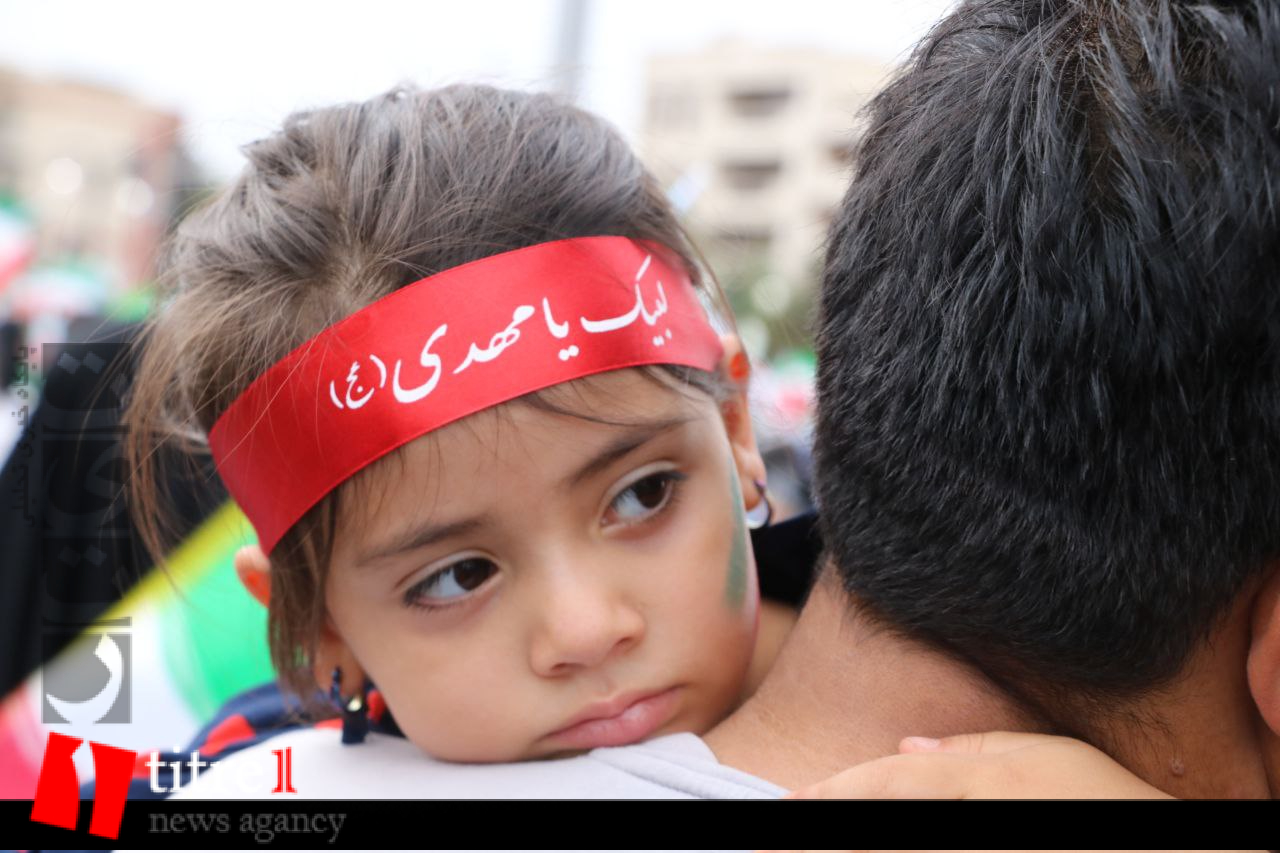 اجتماع بزرگ «سلام فرمانده» در میدان جمهوری کرج/ ایران کوچک یک صدا به پاخاست