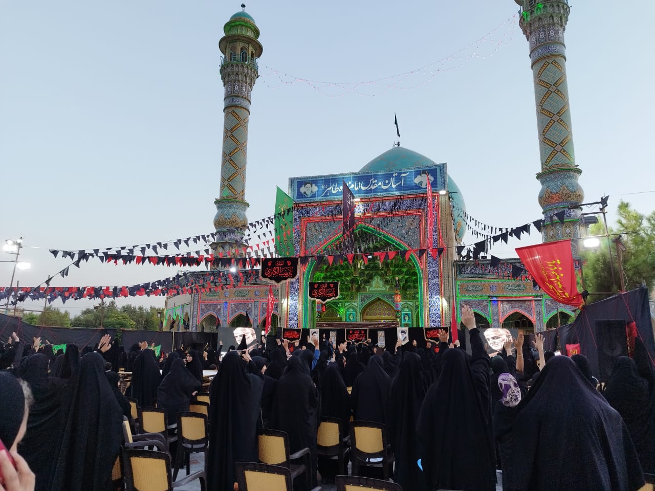 برگزاری تجمع رهروان زینبی (س) در امامزاده طاهر (ع) کرج + تصاویر