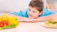 ۶ راهکار موثر برای کاهش وزن فرزندان/ گنجاندن پروتیین در رژیم غذایی