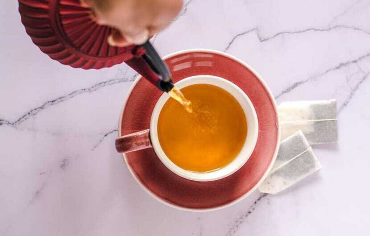 آیا شستن چشم‌ ها با چای مفید است/ روغن چای استفاده کنید