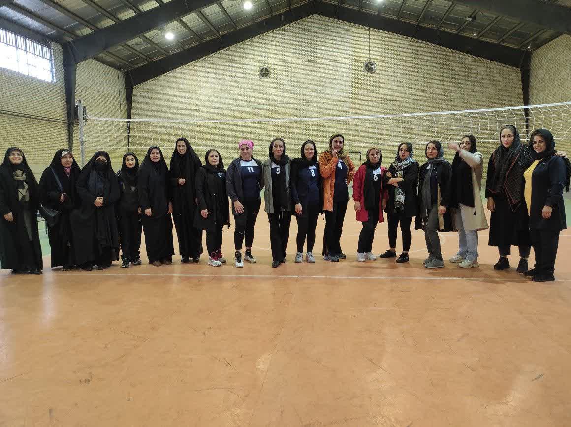 مسابقه والیبال بین ۳ تیم منتخب دهستان آدران برگزار شد