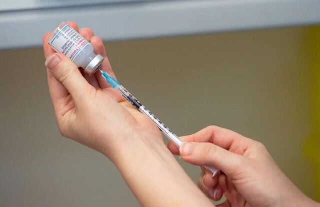 هنوز افراد زیادی نوبت یادآور واکسن کرونا را تزریق نکرده‌ اند