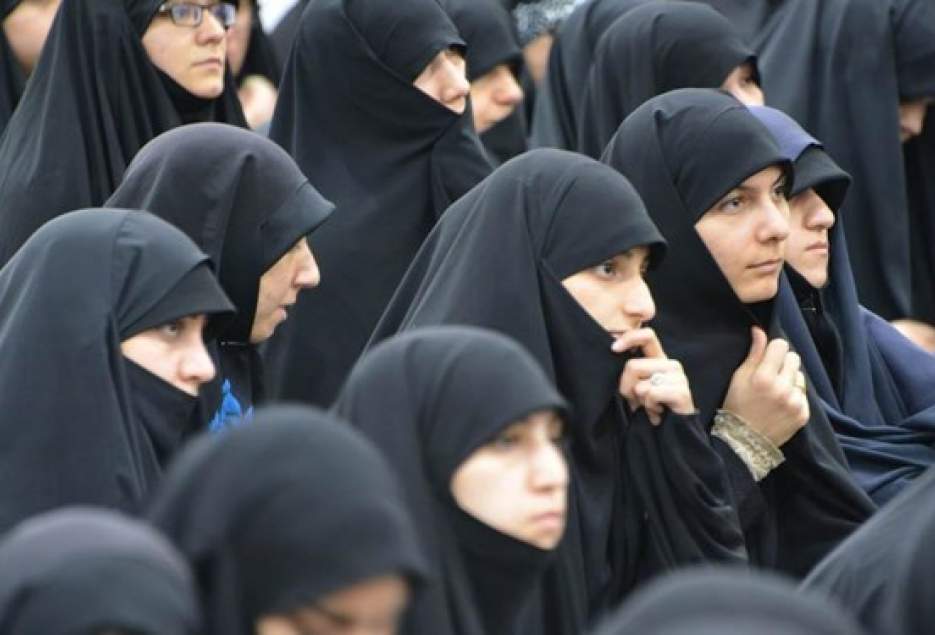 خانواده نقطه قوت و پاشنه آشیل نظام است/ حفظ سنگر حجاب و بنیان خانواده دو جهاد بزرگ زنان در عصر کنونی