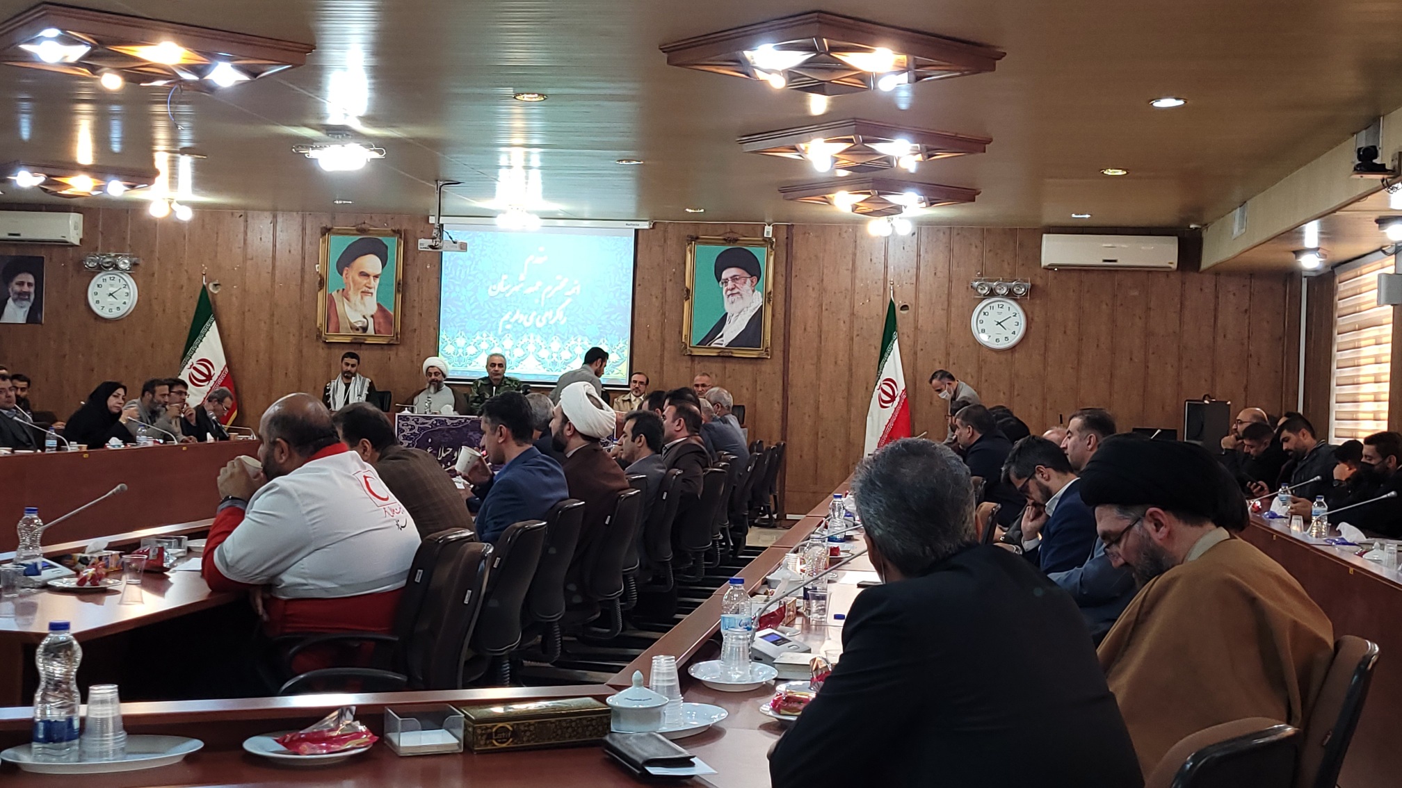 جلسه شورای اداری شهرستان ساوجبلاغ در هفته بسیج
