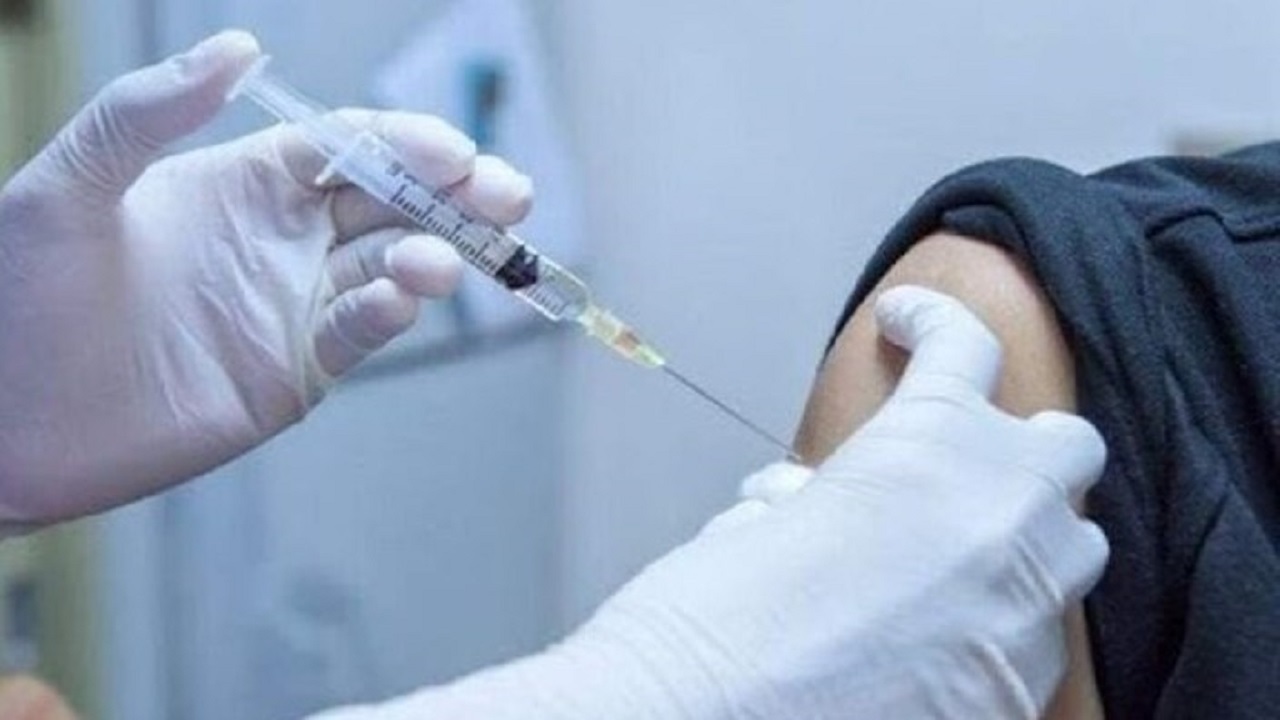 ضرورت تزریق دُز یادآور واکسن کرونا به خصوص برای سالمندان و بیماران زمینه‌ای