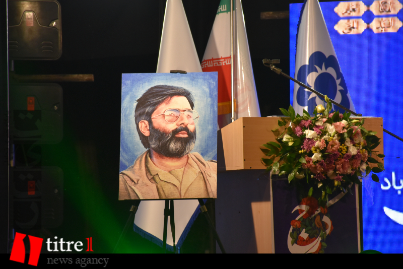 مراسم نکوداشت روز فرهنگی کرج برگزار شد/ رونمایی از تمثال شهیدان عجمیان و علی‌وردی