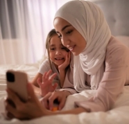 مادر مسلمان از تجربه تربیت فرزندانی مسلمان با دو نژاد می‌گوید