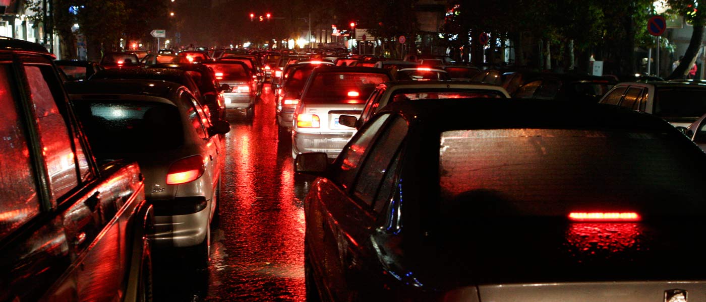 مکاتبات ١٤‌ساله برای رفع ترافیک محمدشهر بی‌جواب ماند