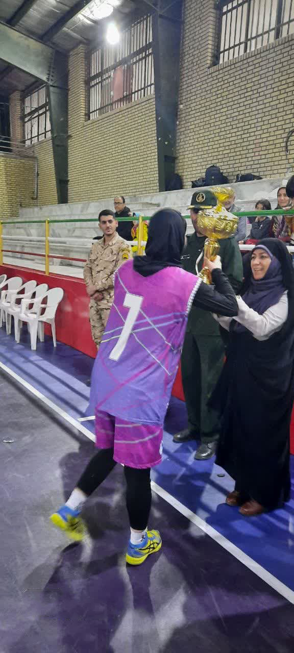 برگزاری مسابقه والیبال بانوان در محمدشهر