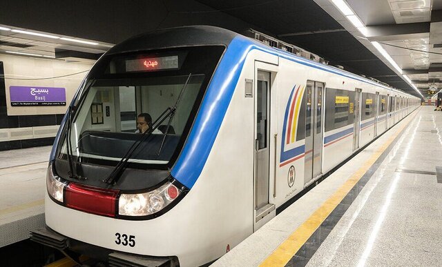 مترو کرج با چالش تأمین لوکوموتیو و رام قطار مواجه است