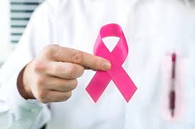 بانوان از ۲۰ سالگی غربالگری سرطان سینه را جدی بگیرند