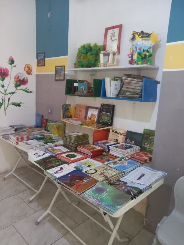 برگزاری نمایشگاه کتاب در مدرسه «آبگینه» کرج