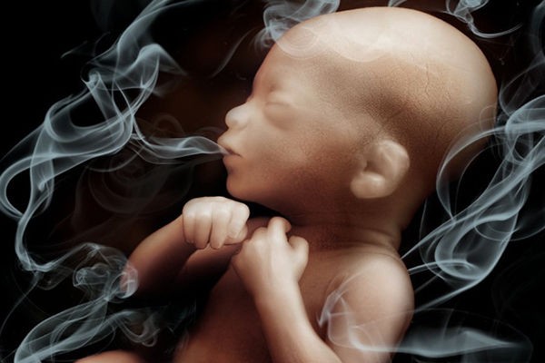 زنان البرز بخوانند؛ سیگار عامل افزایش ۵۰ درصدی مرگ داخل رحمی جنین