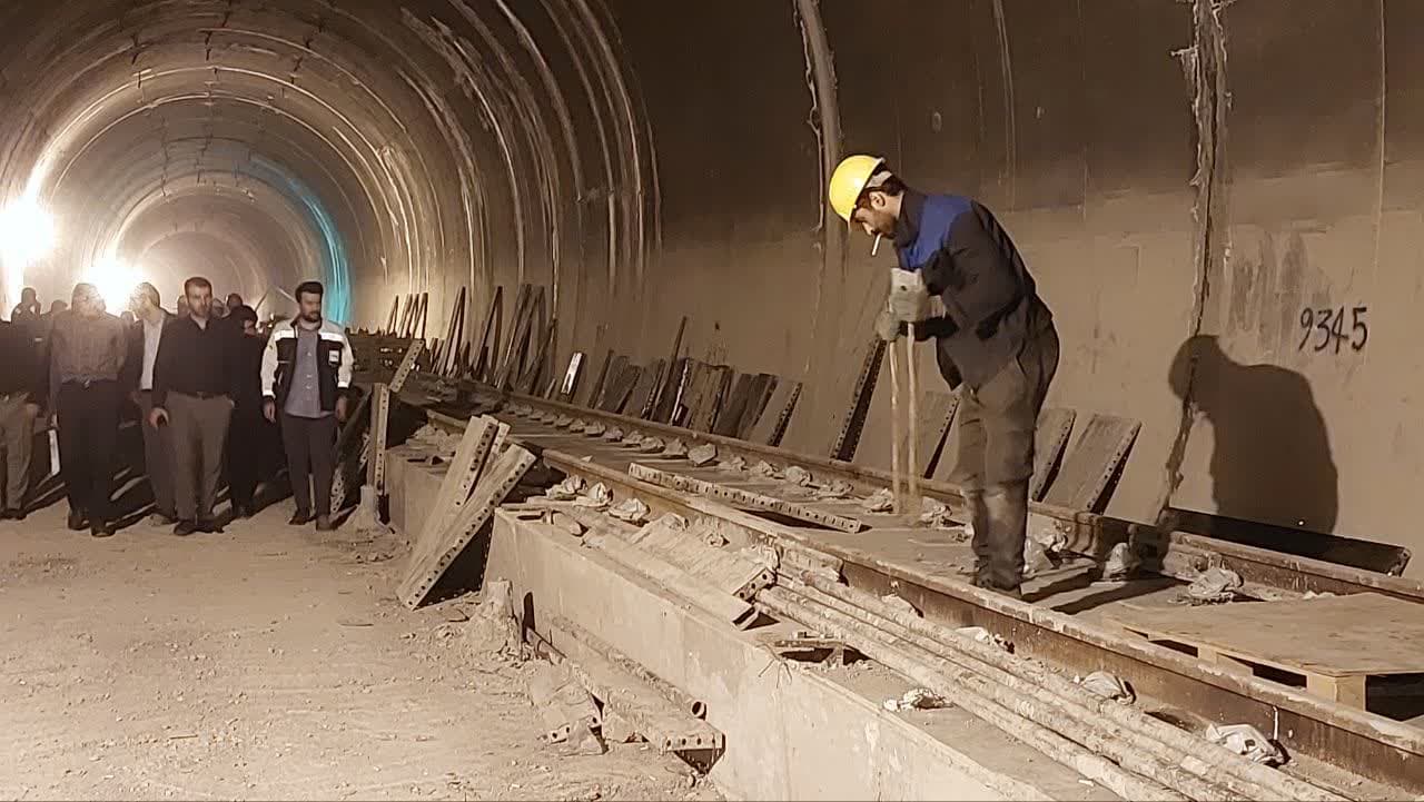 ۷ رام قطار برای متروی شهر کرج تهیه می‌شود
