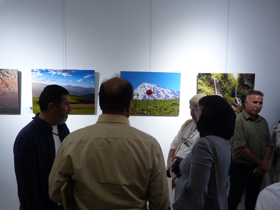 نمایشگاه عکس عاشورایی در کرج افتتاح شد + تصاویر