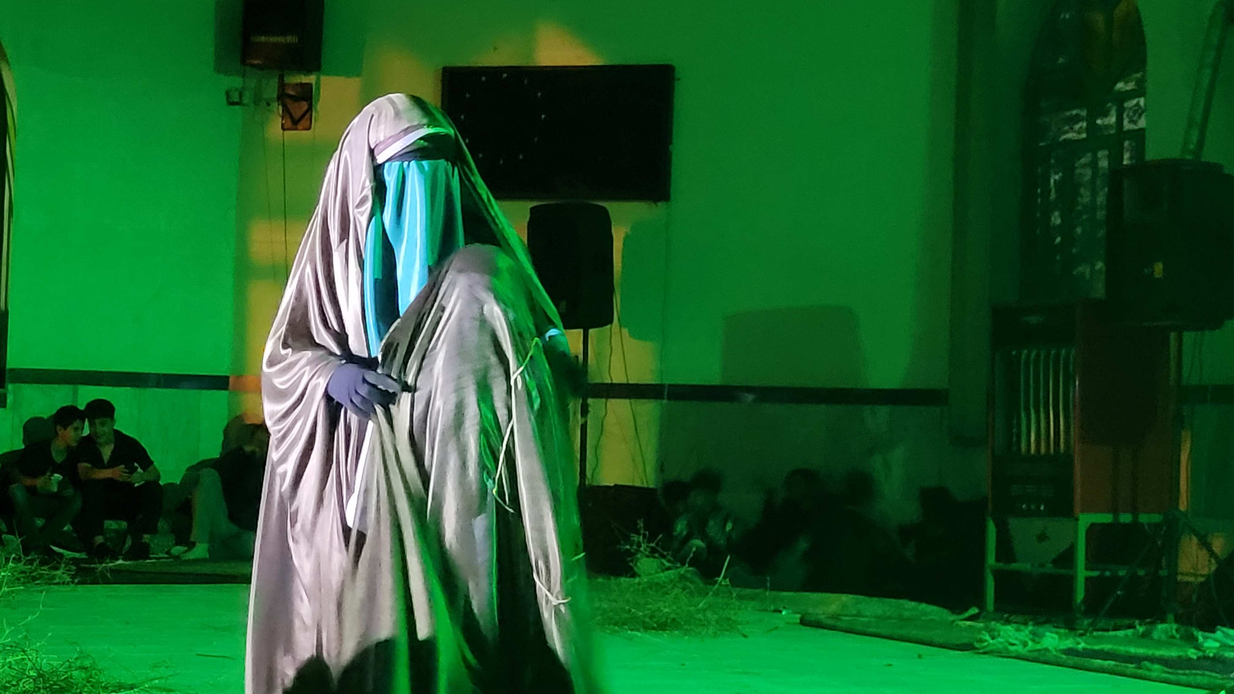 نمایش مذهبی حضرت رقیه(س) در روستای قاسم آباد بزرگ ساوجبلاغ برگزار شد + تصاویر