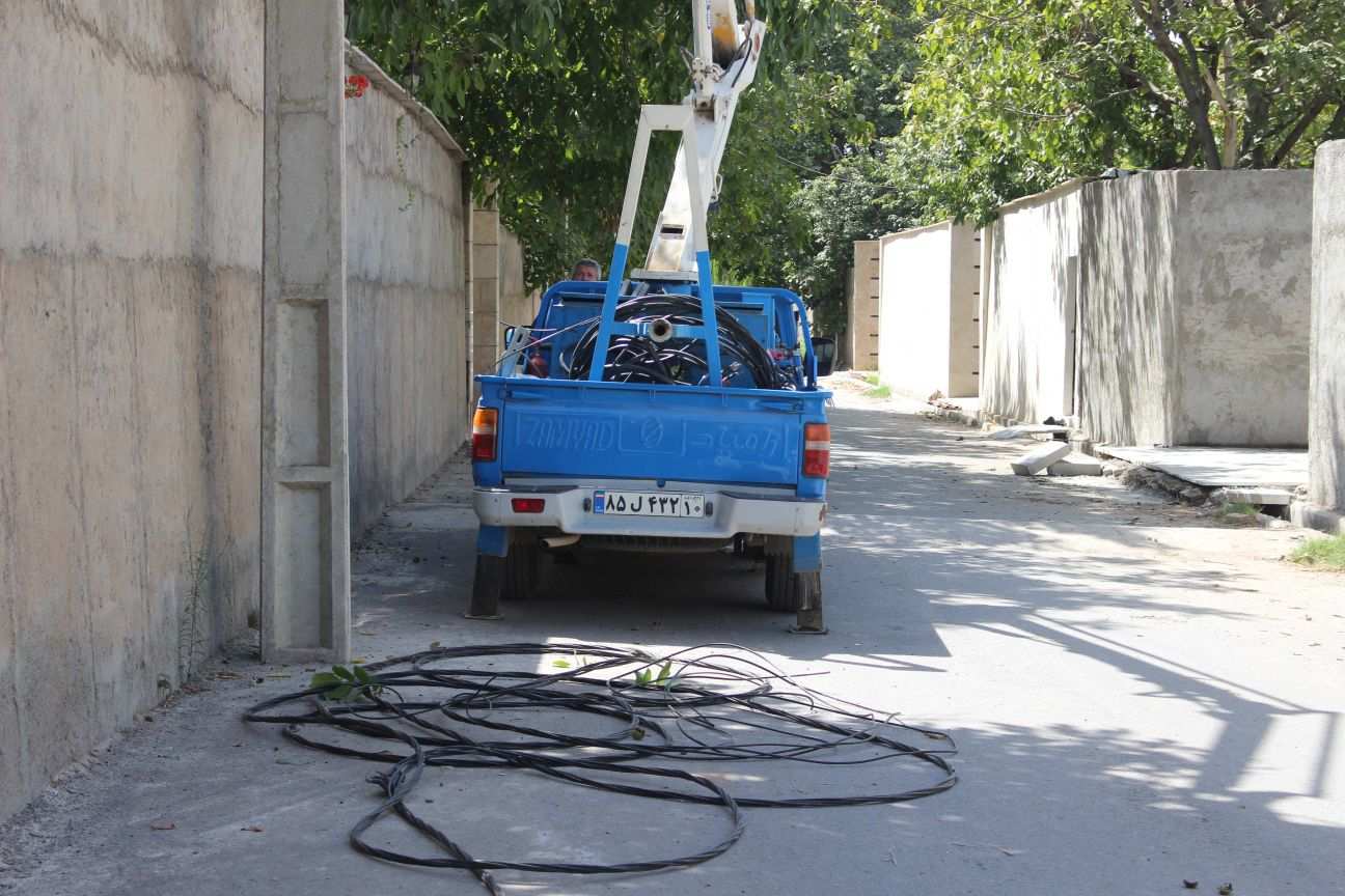 جمع‌آوری شبکه غیرقانونی و قطع انشعابات غیرمجاز در ساوجبلاغ