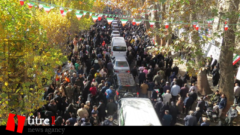 اسقبال پر شور مردم البرز از رئیس‌جمهور