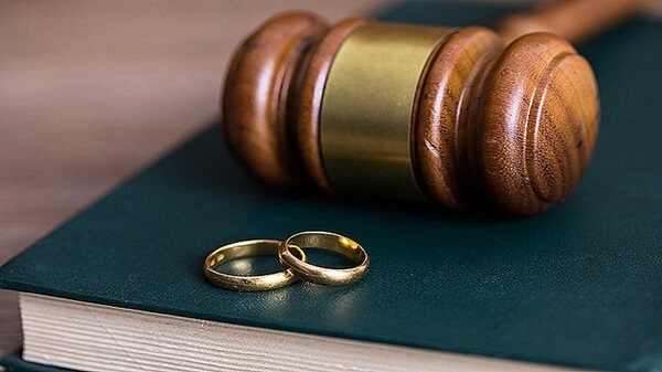 طلاق بعد از ۲۰ سال زندگی مشترک فاجعه است