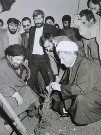 همراه با حاج احمد خمینی 