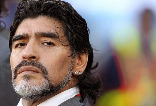 مارادونا: آرزو دارم بازی ایران را از نزدیک ببینم