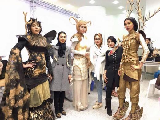 لیدی گاگا برای تهیه لباس های بعدی خود به ایران سری بزن!