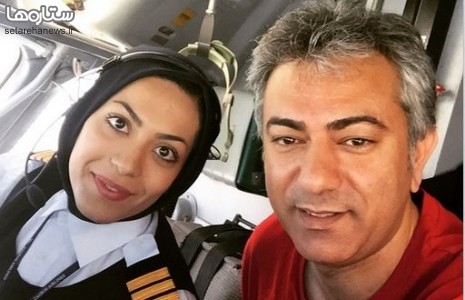 سلفی بازیگر مرد ایرانی با خلبان زن در کاکپیت
