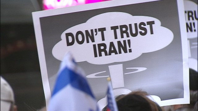تظاهرات مردمی یا تظاهرات رهبران جمهوری خواه در میدان تایمز بر علیه ایران؟؟ +تصاویر