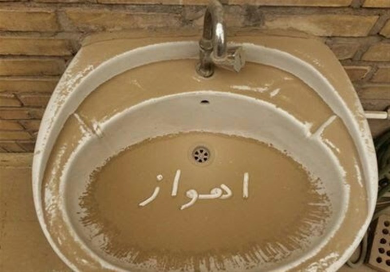خانم ابتکار! فریاد مردم خوزستان از زیر «خروارها خاک» به گوش شما نمی‌رسد