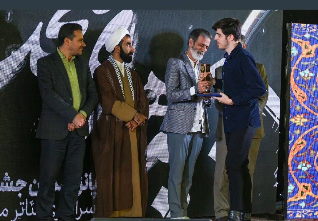 جایزه استاد سلحشور به هنرمند البرزی رسید