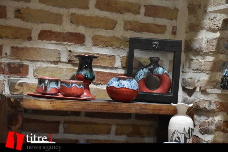نمایشگاه صنایع‌دستی در کاروانسرای کرج