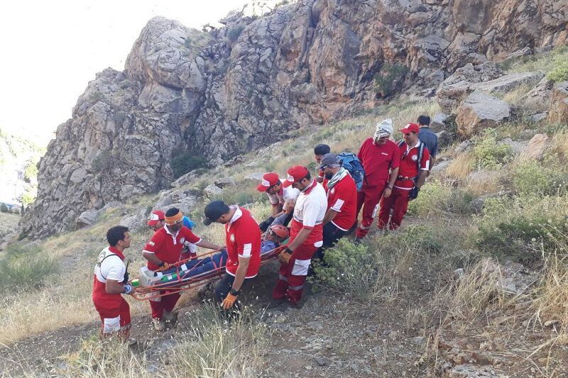 نجات ۳ گردشگر در ارتفاعات طالقان
