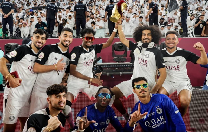 ستاره فوتبال ایران مهمان امیر قطر!