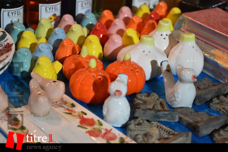 نمایشگاه صنایع‌دستی در کاروانسرای کرج